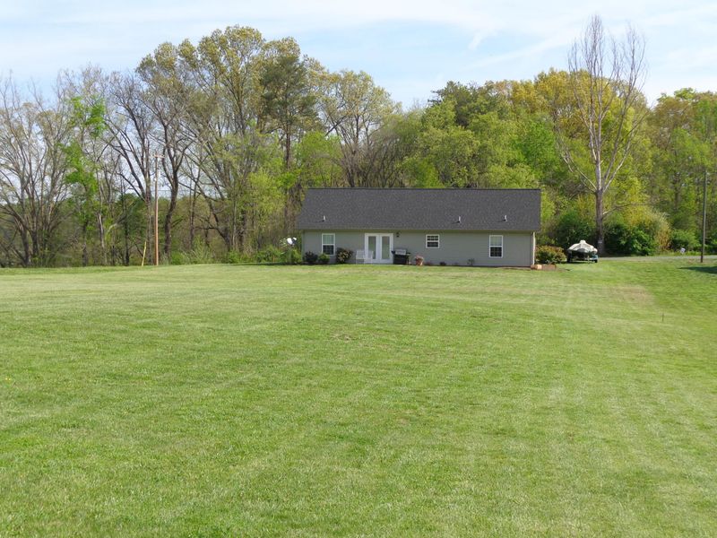 2954 Old Whites Mill Rd, Maryville, TN 37803