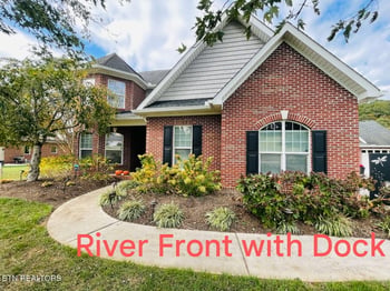 2955 Hodges Landing Dr, Knoxville, TN 37920
