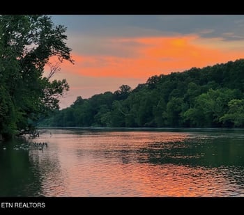 2955 Hodges Landing Dr, Knoxville, TN 37920
