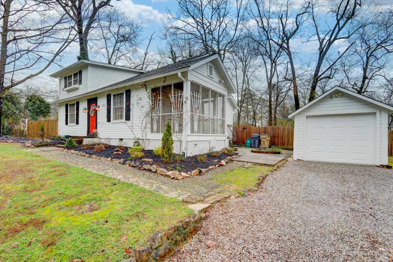 2956 NE Kenilworth Ln, Knoxville, TN 37917