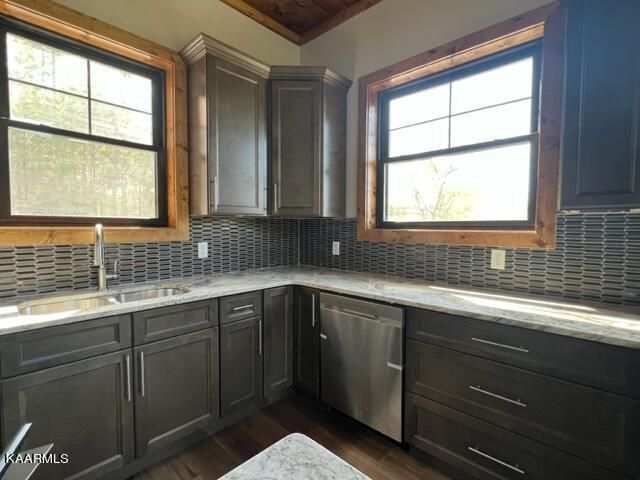 2957 Summit Trails Dr, Sevierville, TN 37862
