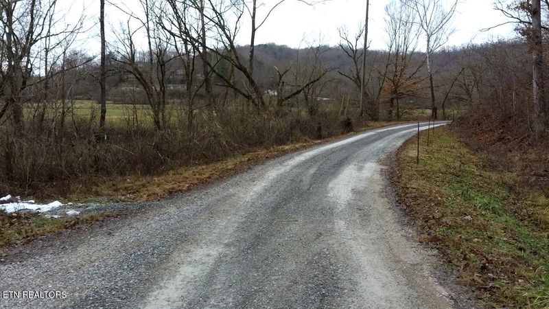 296 King David Ln, Pioneer, TN 37847