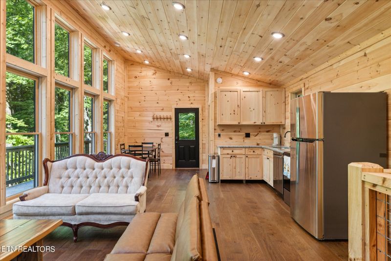 2966 Kulpan Way, Sevierville, TN 37862