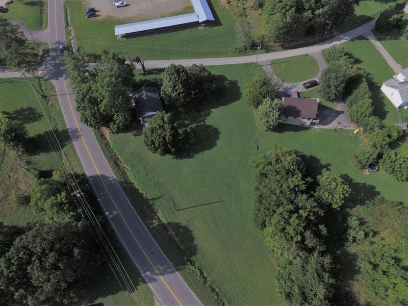 297 Dawson St, Vonore, TN 37885