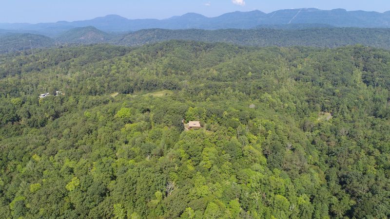 297 Haney Hollow Rd, Clinton, TN 37716