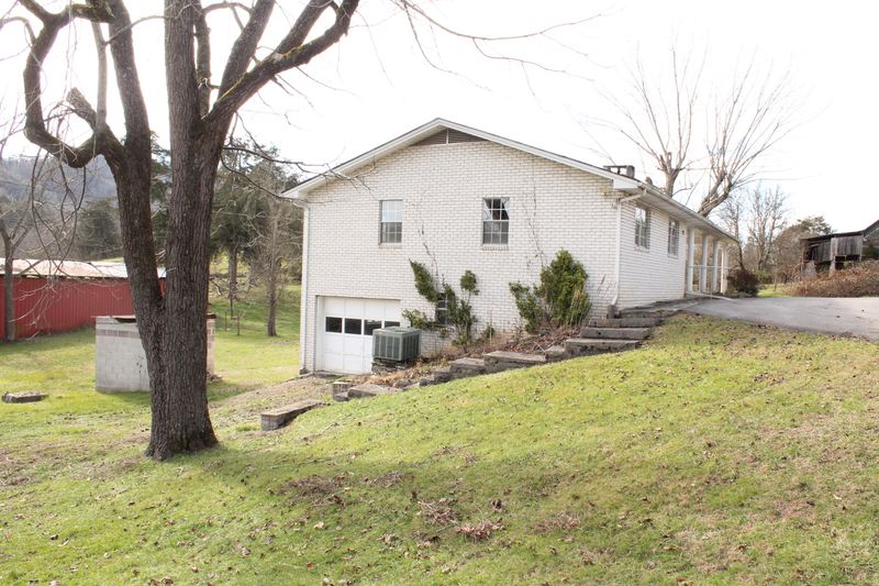297 Hickory Valley Rd, Maynardville, TN 37807