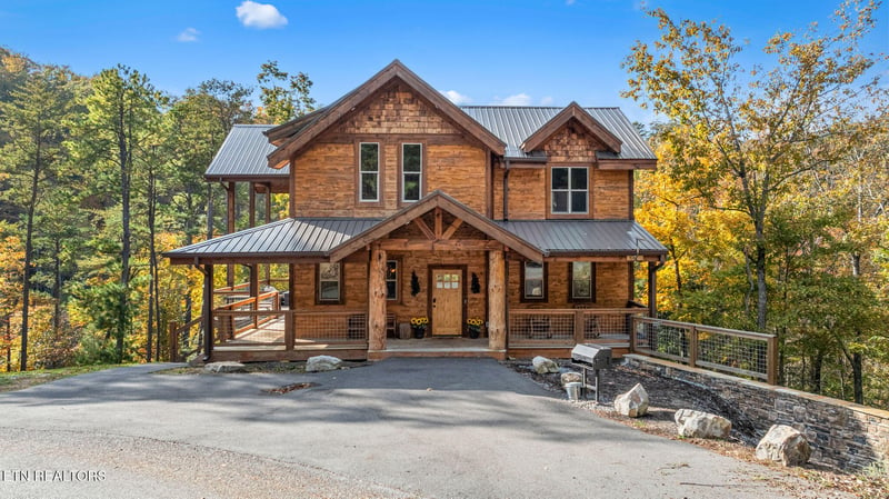 2971 Laughing Pine Ln, Sevierville, TN 37862