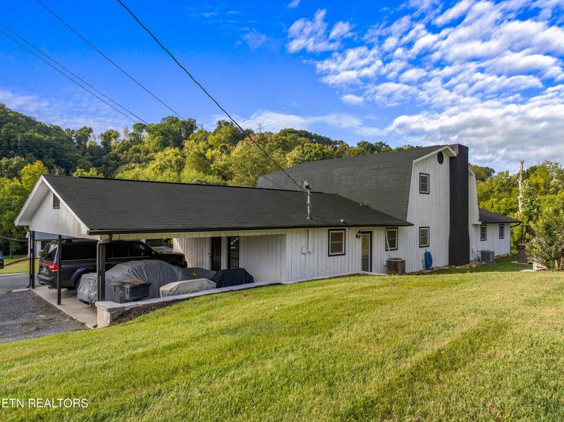 2975 Fish Hatchery Rd, Morristown, TN 37813