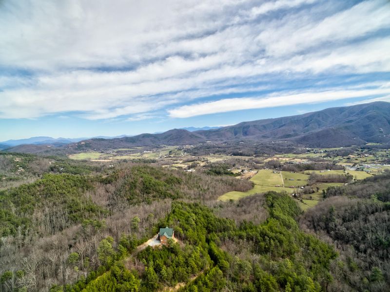 2979 Little Cub Way, Sevierville, TN 37862