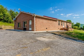 298 Brock Rd, Maynardville, TN 37807