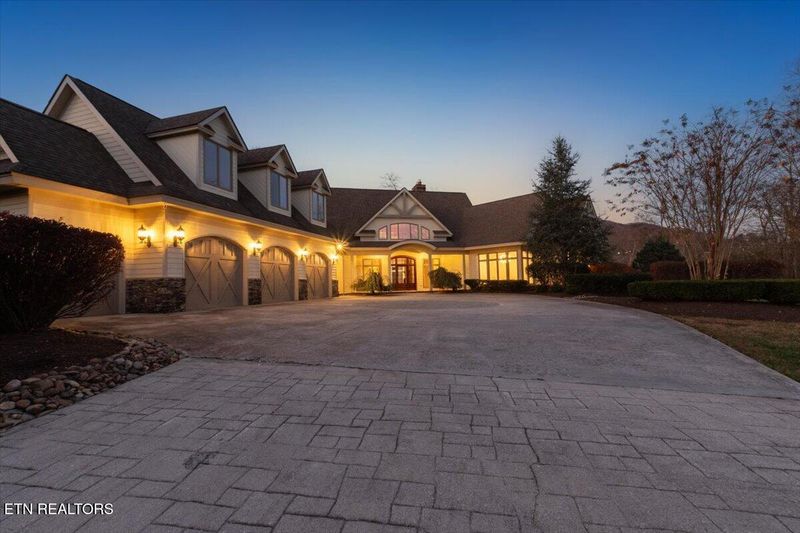 298 Butter And Egg Rd, Jacksboro, TN 37757