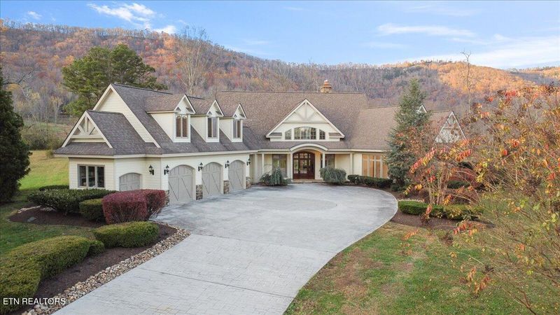 298 Butter And Egg Rd, Jacksboro, TN 37757