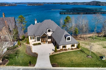 298 Cypress Pointe Dr, Lenoir City, TN 37772