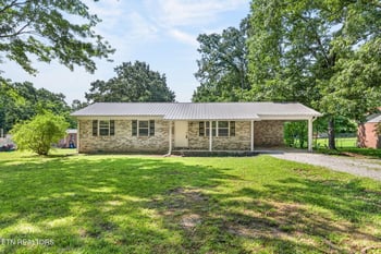 298 Deathridge Rd, Crossville, TN 38555
