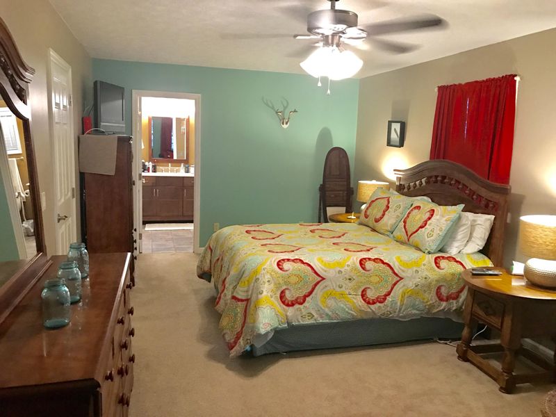 298 Money Maker Rd, Jacksboro, TN 37757