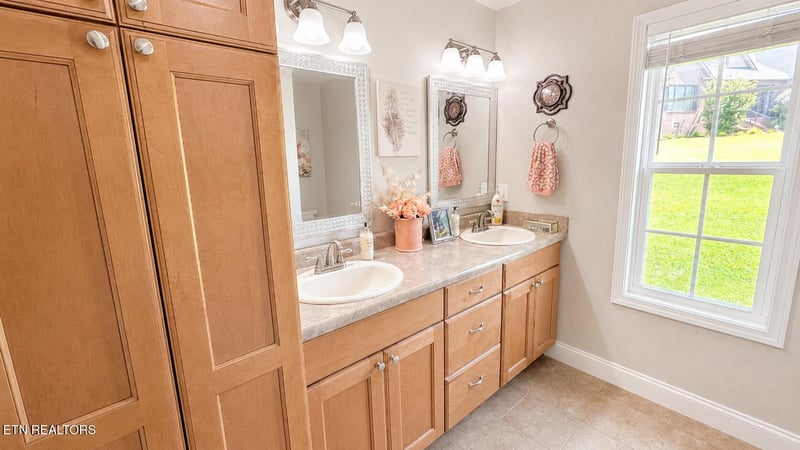 2980 Shaconage Tr, Sevierville, TN 37876
