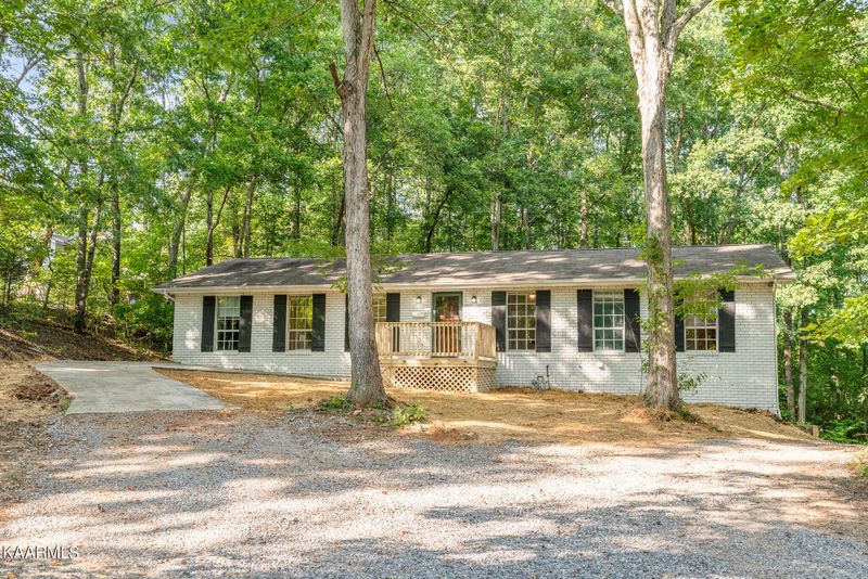 299 Engel Rd, Loudon, TN 37774