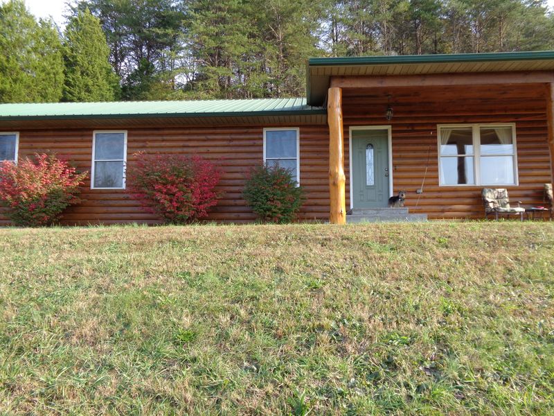 299 Foxfire Ln, Kingston, TN 37763