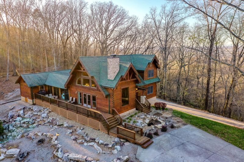299 Mountain Ridge Way, Walland, TN 37886