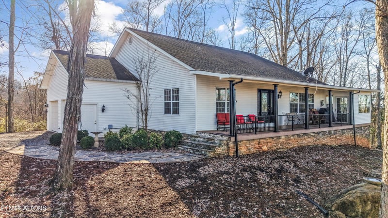 2993 Quarry Hollow Rd, Friendsville, TN 37737