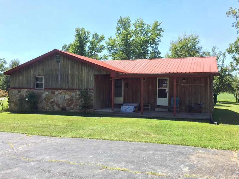 2998 Tabor Loop, Crossville, TN 38571