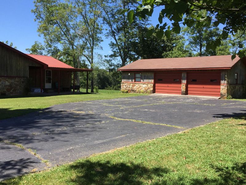 2998 Tabor Loop, Crossville, TN 38571