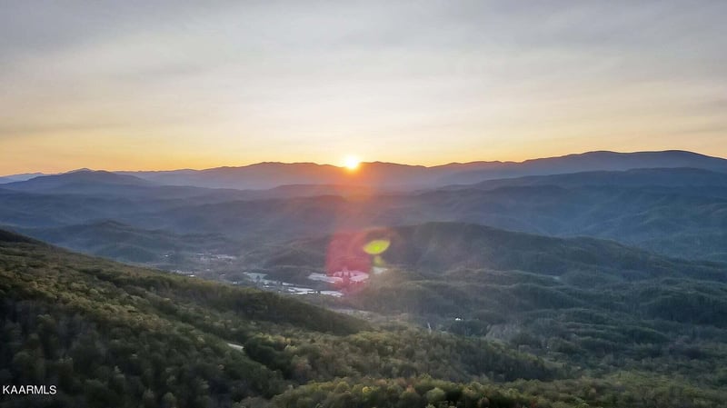 29R429R5 Chilhowee Mountain Tr, Maryville, TN 37803