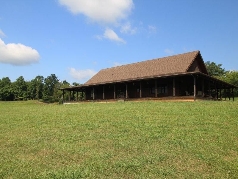 3 Fairview Rd, Tellico Plains, TN 37385