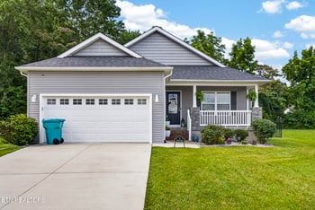 3 Patrick Dr, Crossville, TN 38555