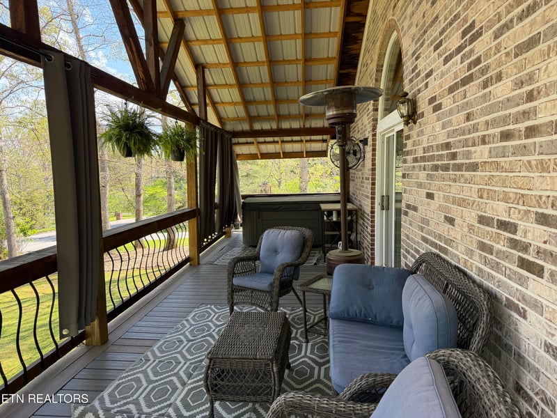 30 Cardinal Loop, Crossville, TN 38555