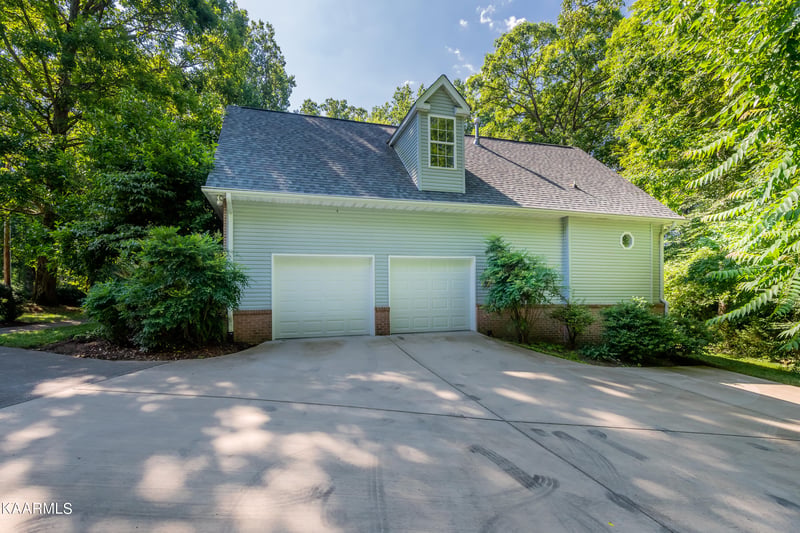 30 Ridgeway Ct, Norris, TN 37828