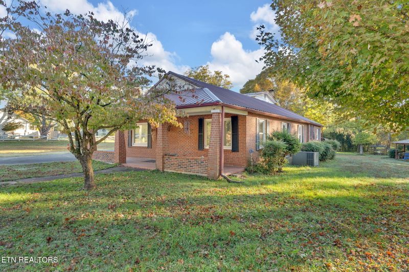 30 Spring Garden Ave, Englewood, TN 37329