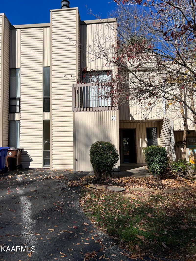 30 Valley Forge Dr #30, Oak Ridge, TN 37830