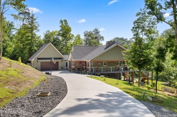 300 Black Fox Harbor Rd, Washburn, TN 37888