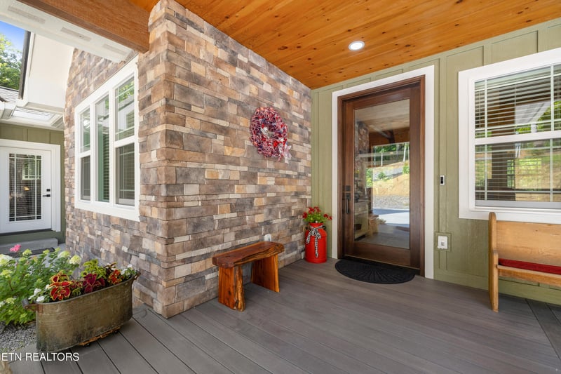 300 Black Fox Harbor Rd, Washburn, TN 37888