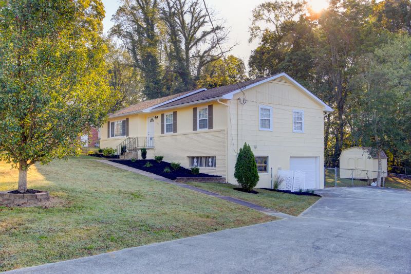 300 Centeroak Dr, Knoxville, TN 37920
