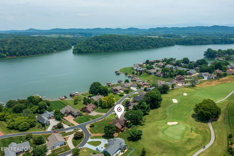 300 Chuniloti Cir, Loudon, TN 37774