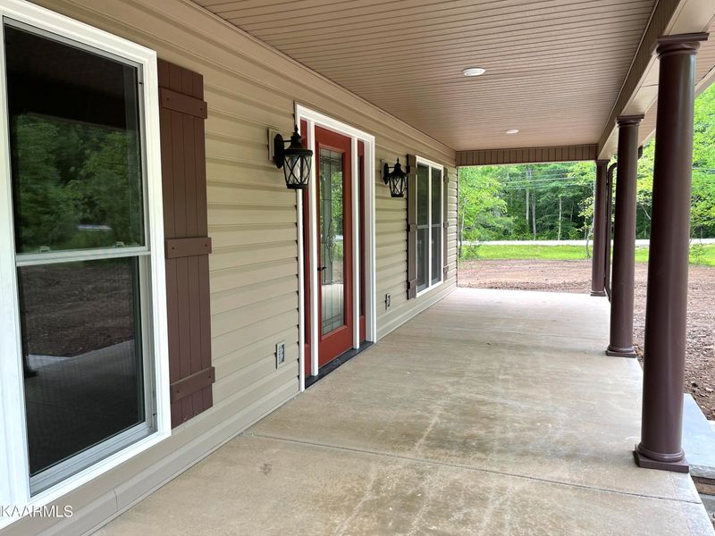 300 East Cove Rd, Monterey, TN 38574