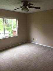 300 Edmonds Dr, Oliver Springs, TN 37840