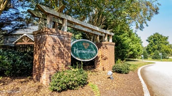 300 Kennesaw Ln, Lenoir City, TN 37771
