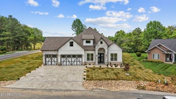 300 Oonoga Cir, Loudon, TN 37774