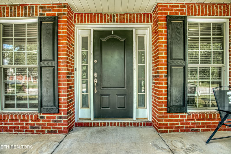 300 Yellowstone Ln, Lenoir City, TN 37771