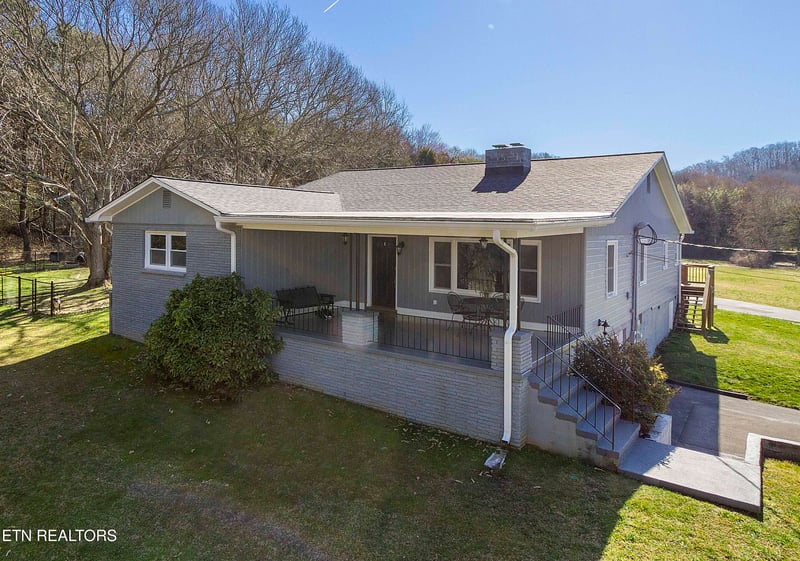 3000 Gray Hendrix Rd, Knoxville, TN 37931