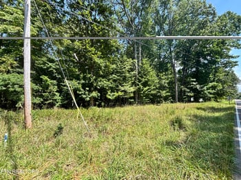 3000 Pomo Cir, Crossville, TN 38572