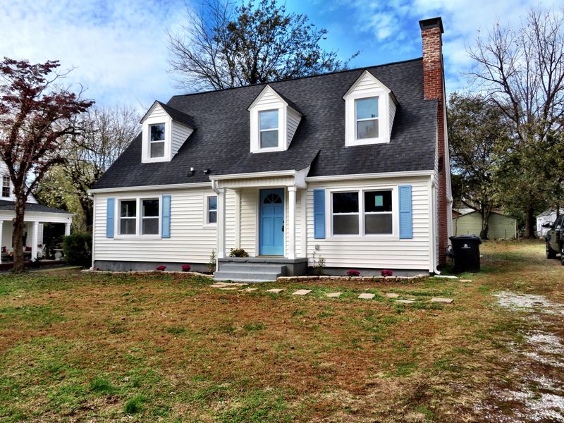 3001 Avondale Ave, Knoxville, TN 37917