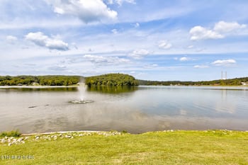 3002 Brentwood Ct, Kingston, TN 37763