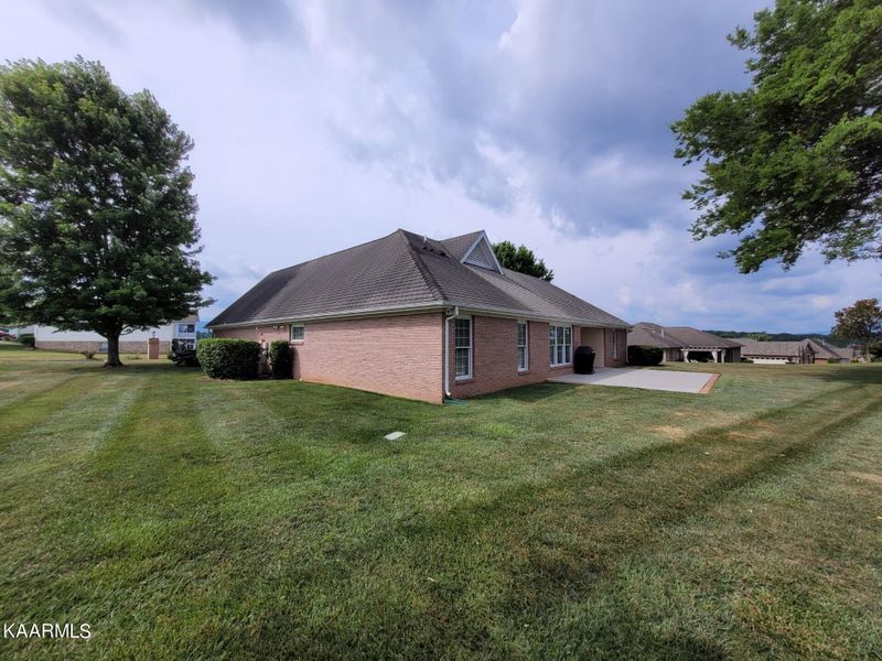 3002 Shaconage Tr, Sevierville, TN 37876