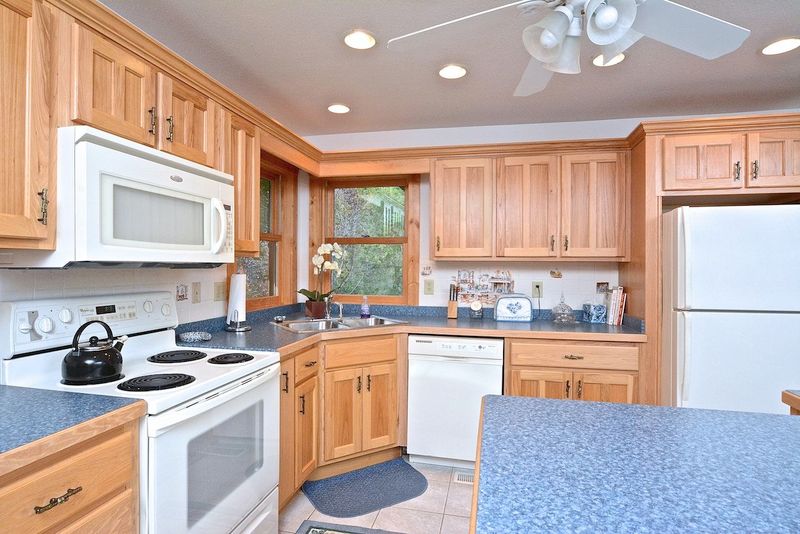 3002 Waldens Creek Rd, Sevierville, TN 37862