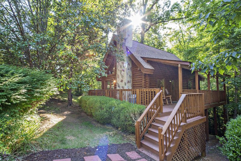 3003 Eagles Claw Way, Pigeon Forge, TN 37863