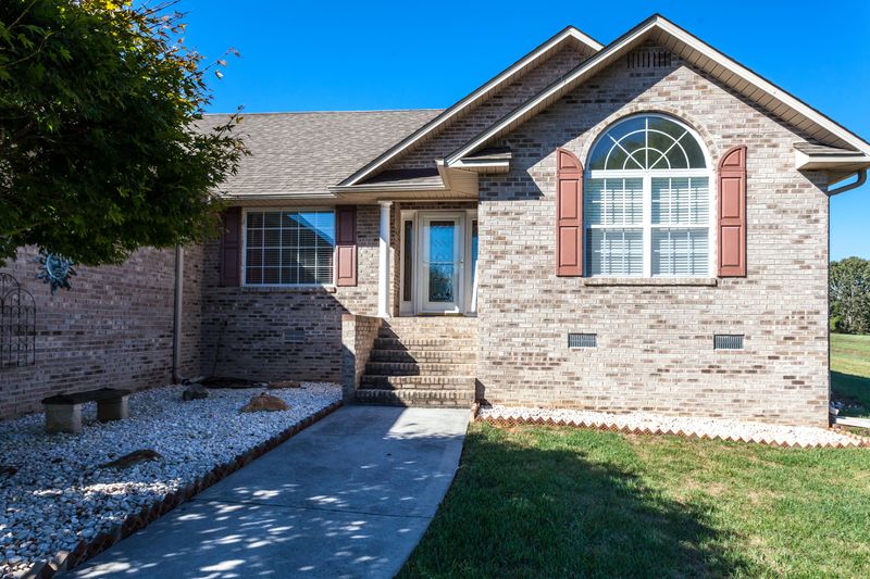 3004 Huffs Ferry Rd, Loudon, TN 37774